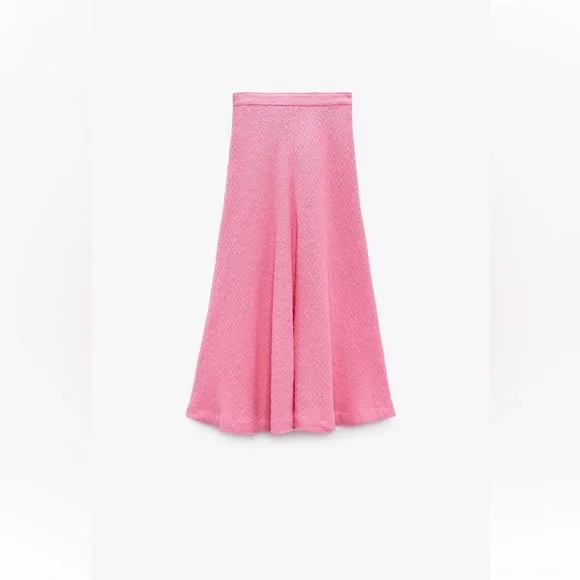 Long Textured Skirt - Picture 6 of 9